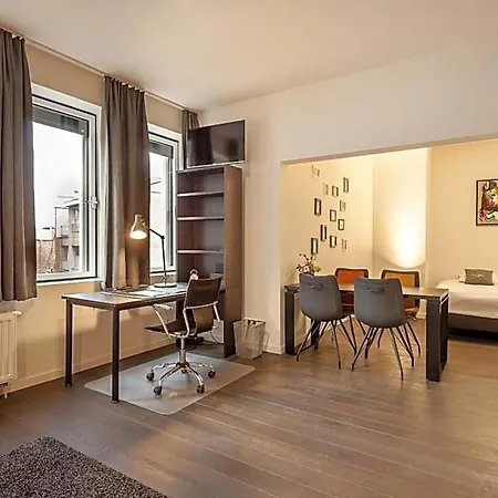 Getaway Aparthotel 3*